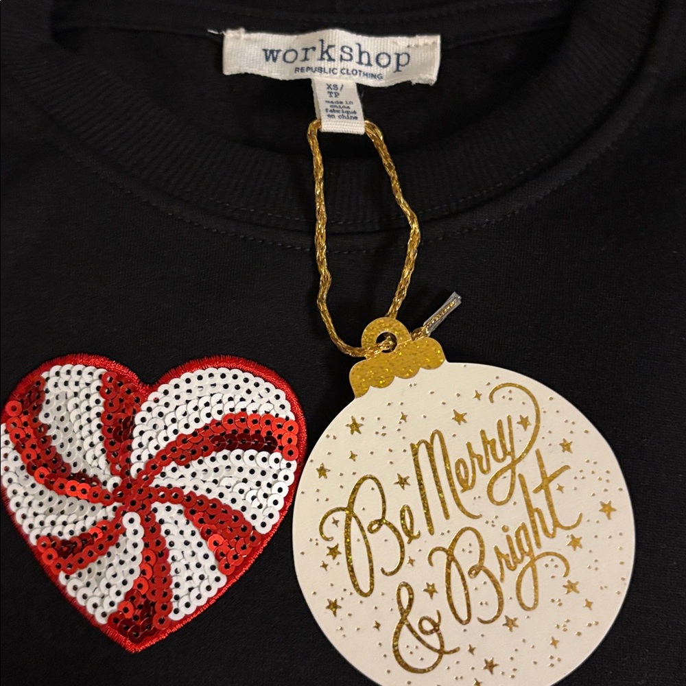WORKSHOP NWT LONG sleeve heart shaped sequined red and white peppermints